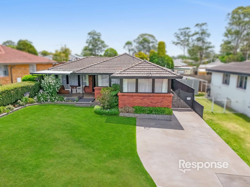 15 Haining St, Cambridge Park, NSW 2747