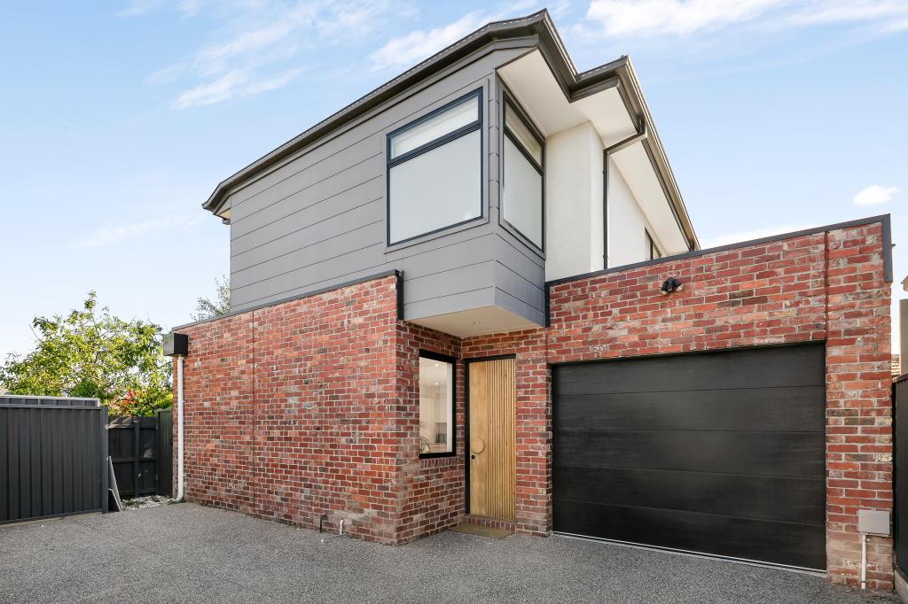 2/17 Sutherland St, Coburg, VIC 3058