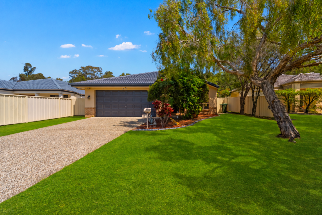 16 Christina Ryan Way, Arundel, QLD 4214