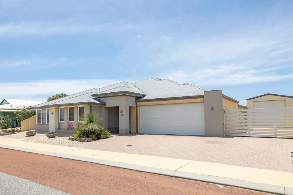 19 Bells Bvd, Jurien Bay, WA 6516