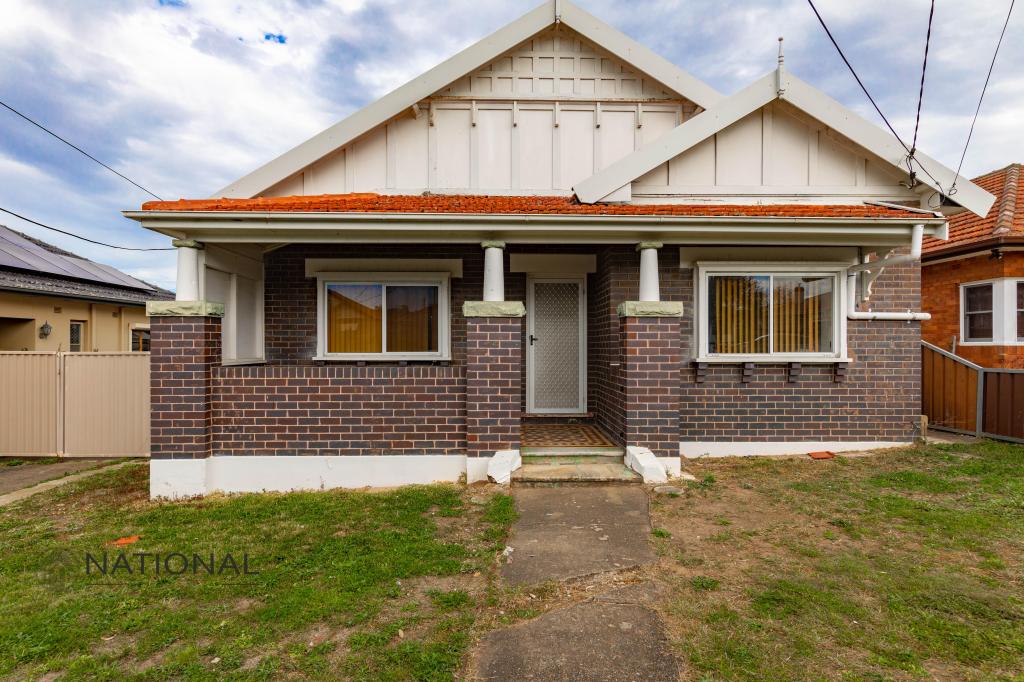 10 LOCKSLEY AVE, MERRYLANDS, NSW 2160