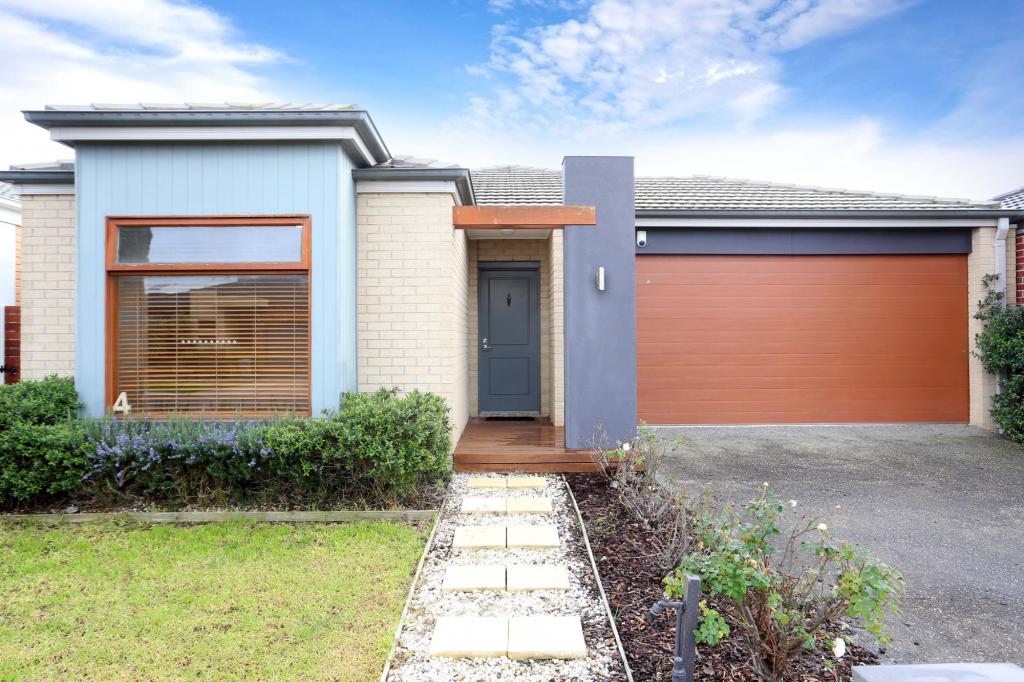 4 Rodeo Gr, Point Cook, VIC 3030