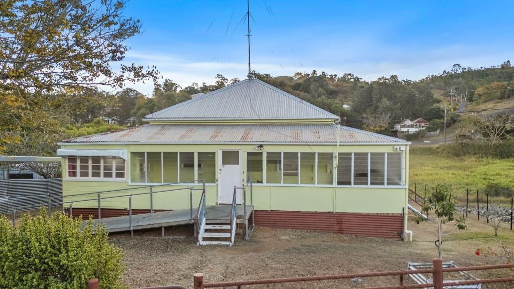 5 River St, Mount Morgan, QLD 4714