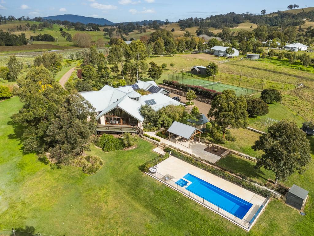 63 Allyn River Rd, East Gresford, NSW 2311