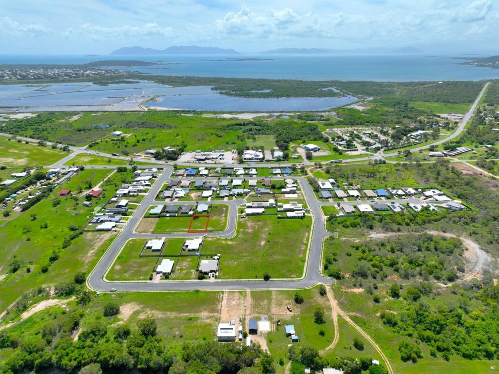 14 Cypress Cres, Bowen, QLD 4805