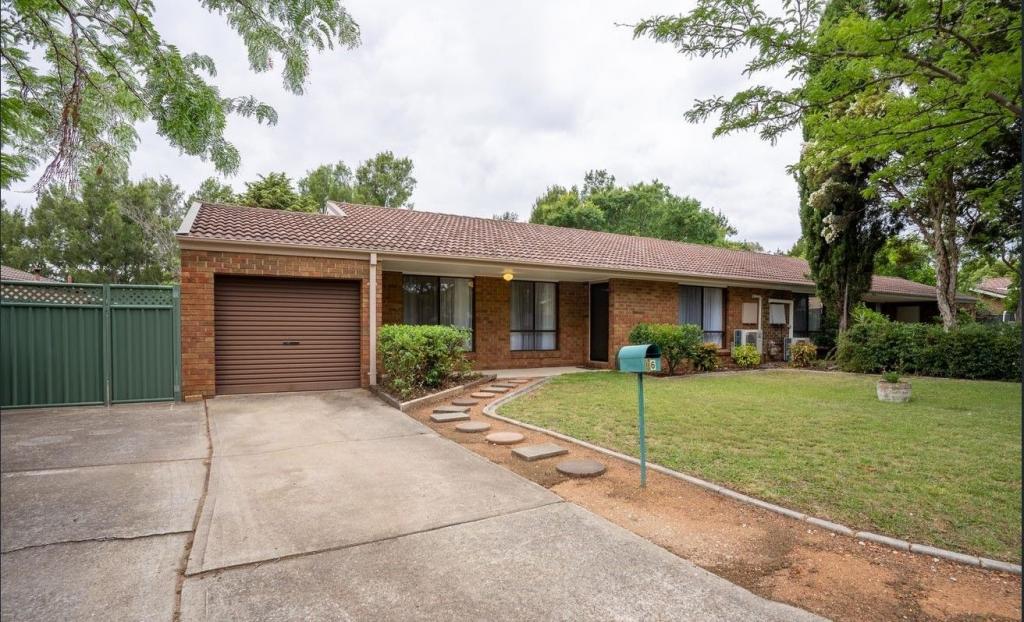 6 Camfield Pl, Florey, ACT 2615