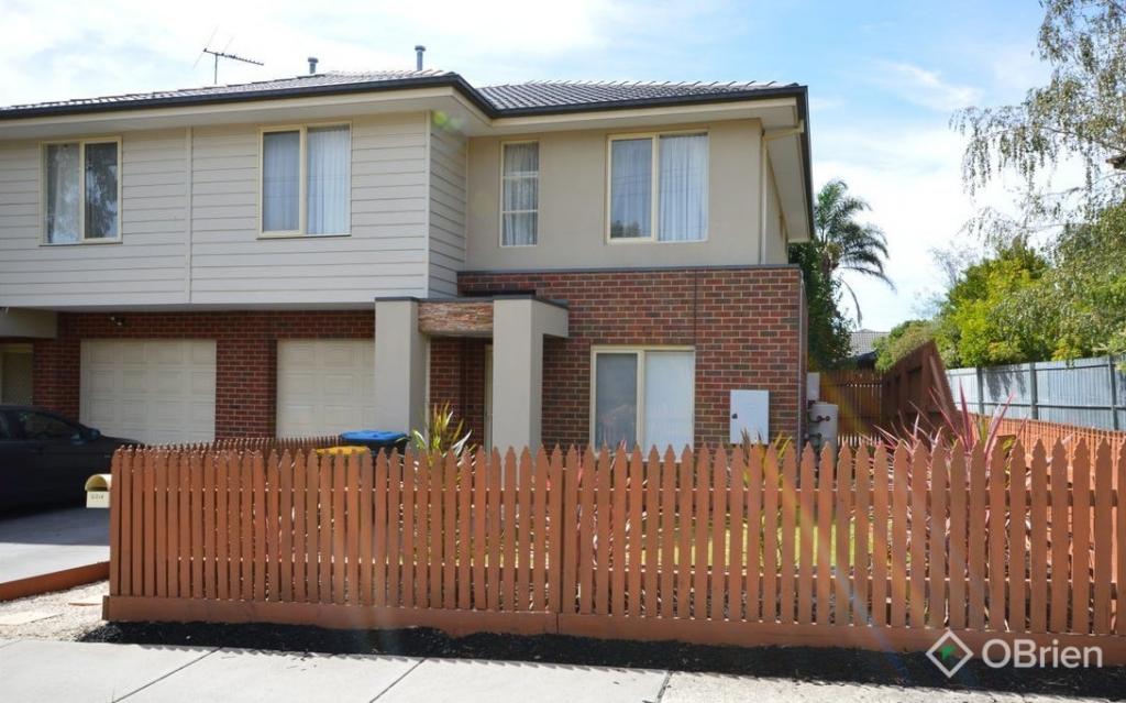 2/4 Hillview Ave, Rowville, VIC 3178