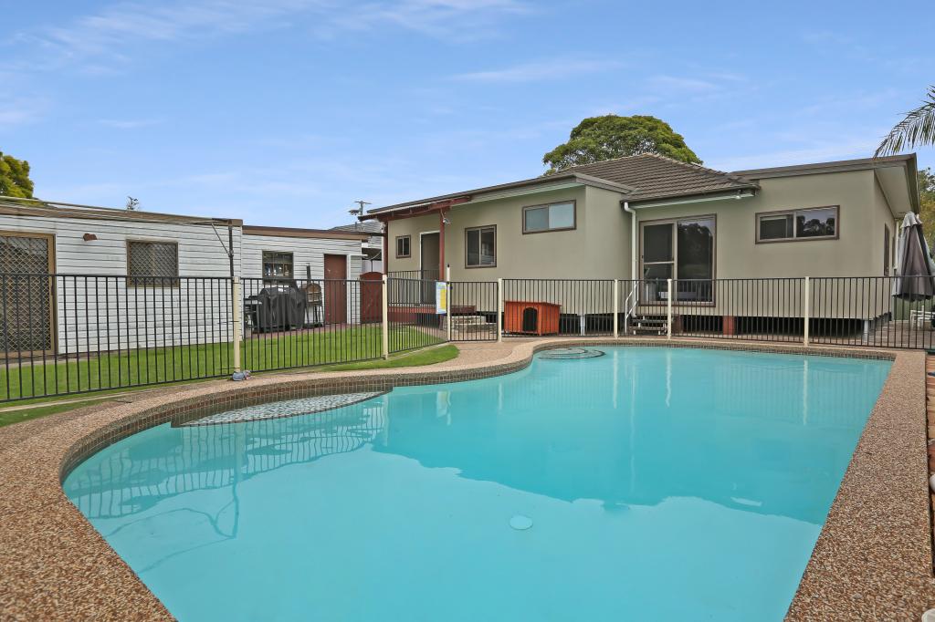 13 Lakelands Dr, Dapto, NSW 2530