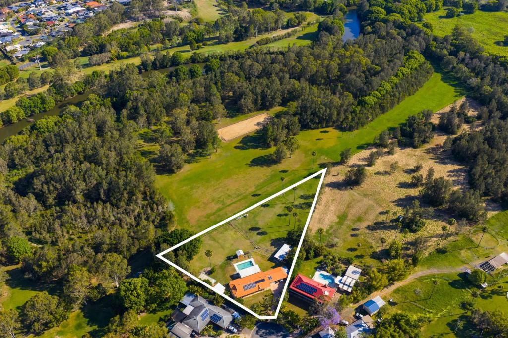 45 Larch St, Tallebudgera, QLD 4228
