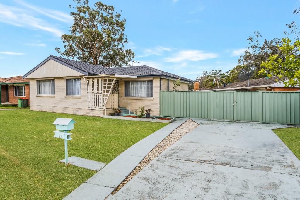 25 Comberford Cl, Prairiewood, NSW 2176