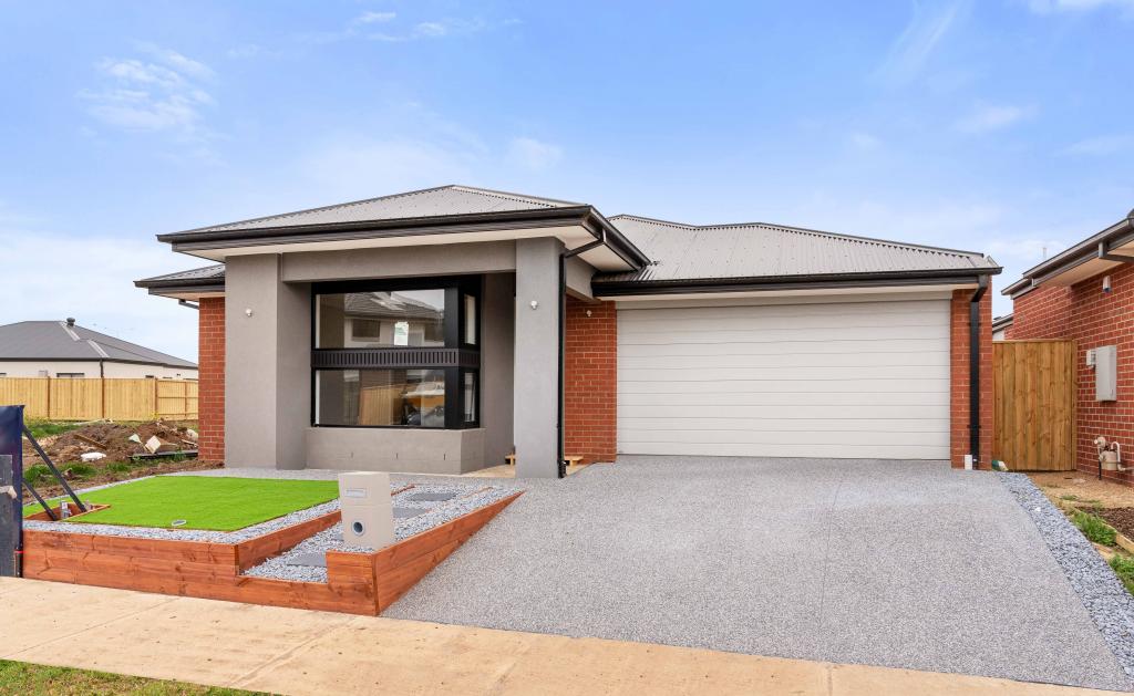 14 PORTRAIT ST, MAMBOURIN, VIC 3024