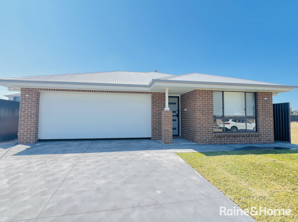 12 Cowra Pl, Gregory Hills, NSW 2557