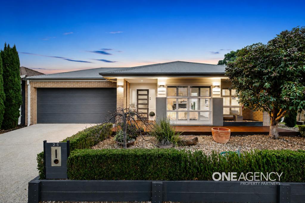 25 Shiraz Cres, Point Cook, VIC 3030