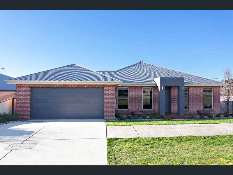 9 Frow Ct, Canadian, VIC 3350