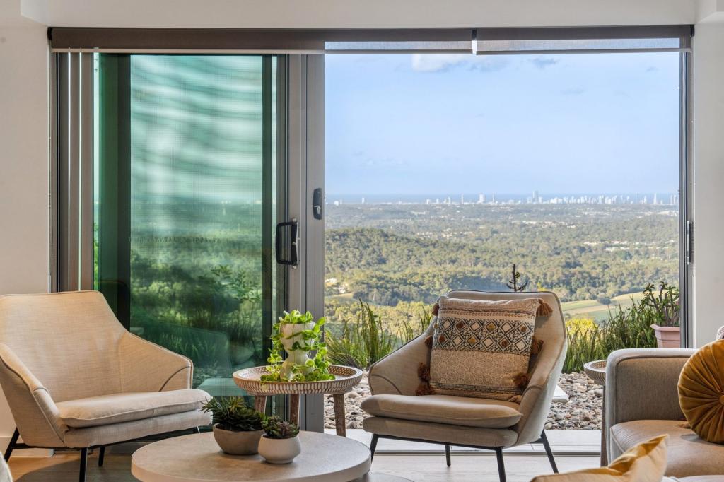 205 Beechmont Rd, Advancetown, QLD 4211