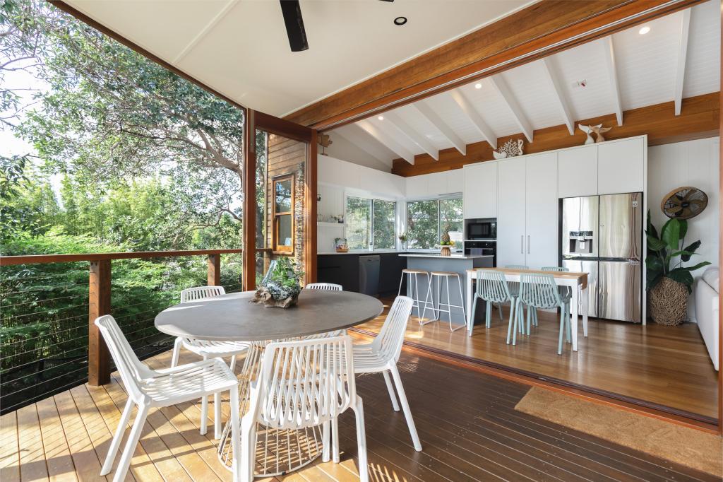 44 Booran St, Point Lookout, QLD 4183