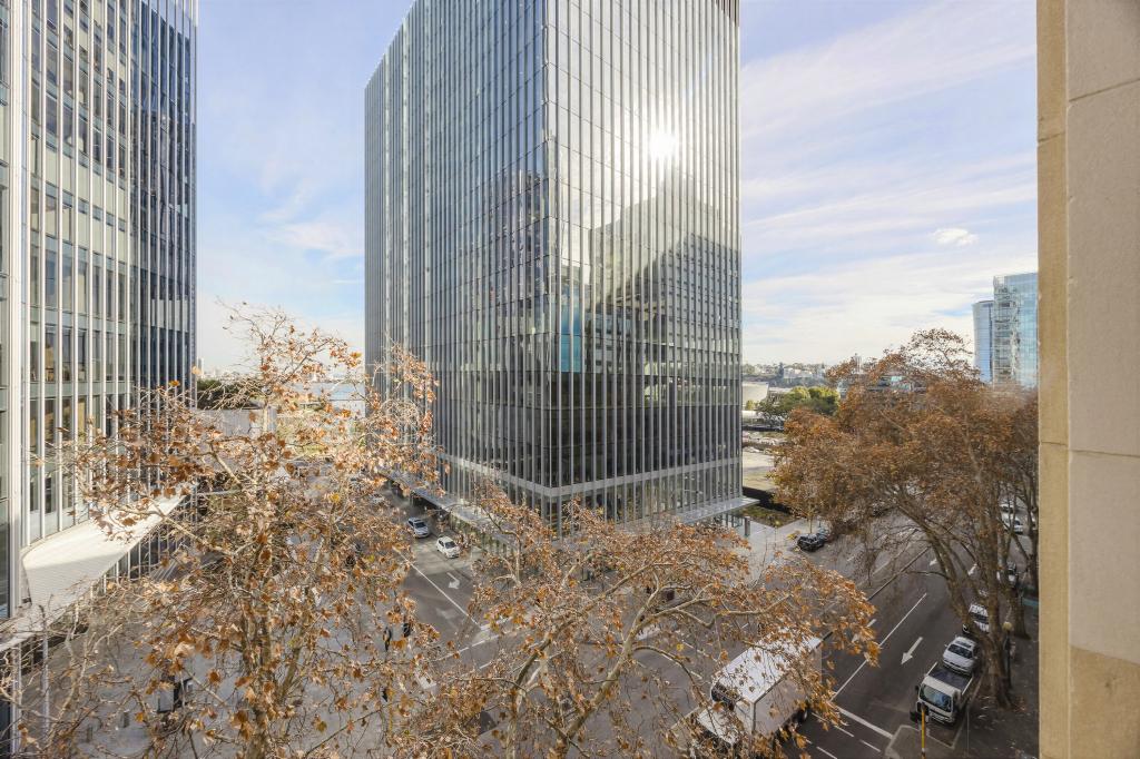 52/2 Sherwood Ct, Perth, WA 6000