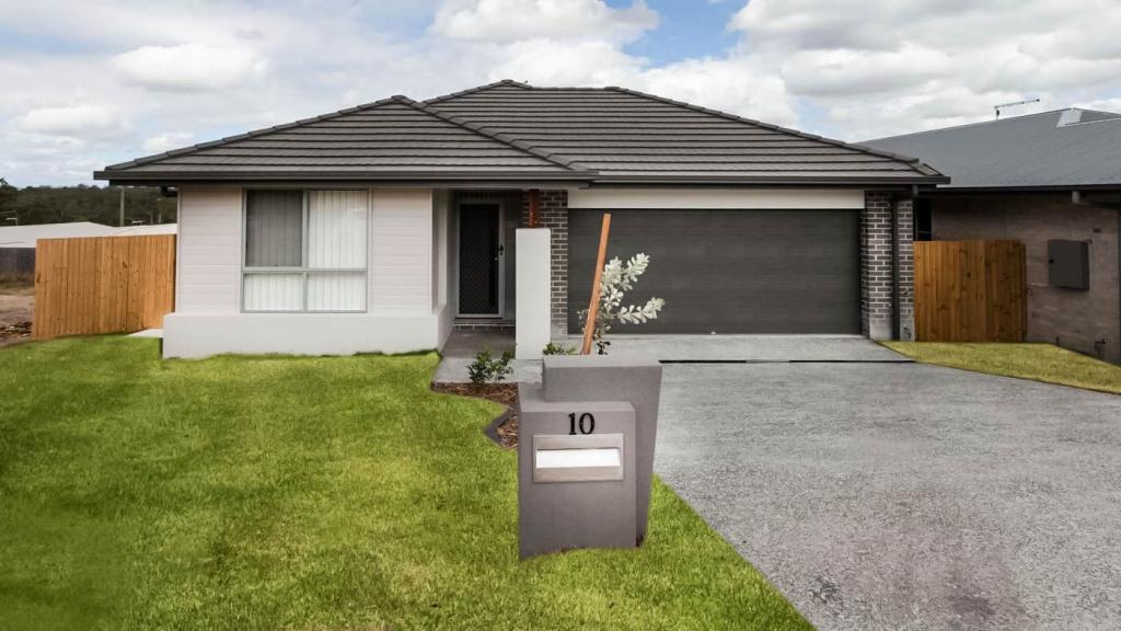 10 Holroyd St, Brassall, QLD 4305