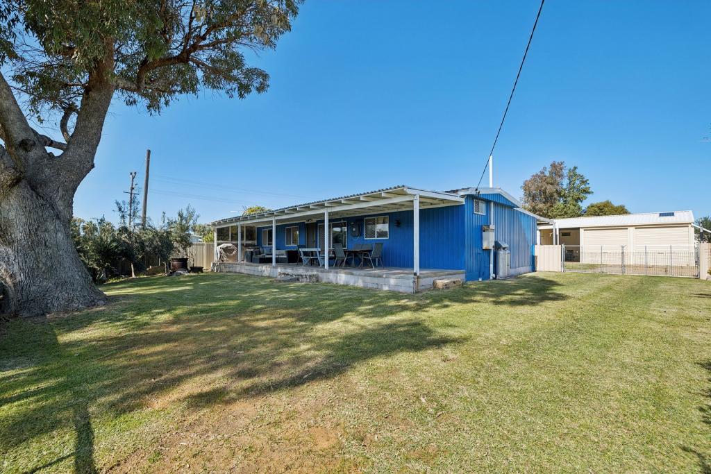 16 Walker Ave, Lancelin, WA 6044