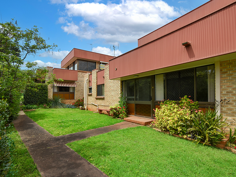 3/316 Hume St, Centenary Heights, QLD 4350