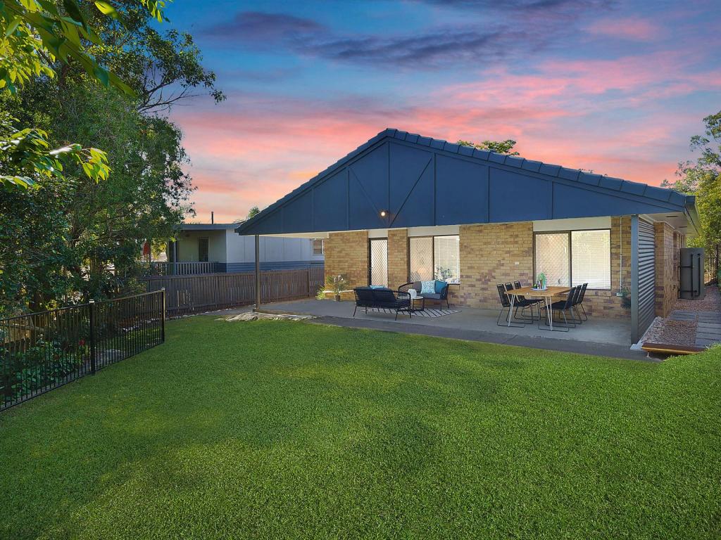 17 Tabulam Dr, Ferny Hills, QLD 4055