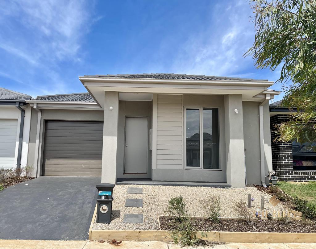 16 Mewat Cct, Thornhill Park, VIC 3335