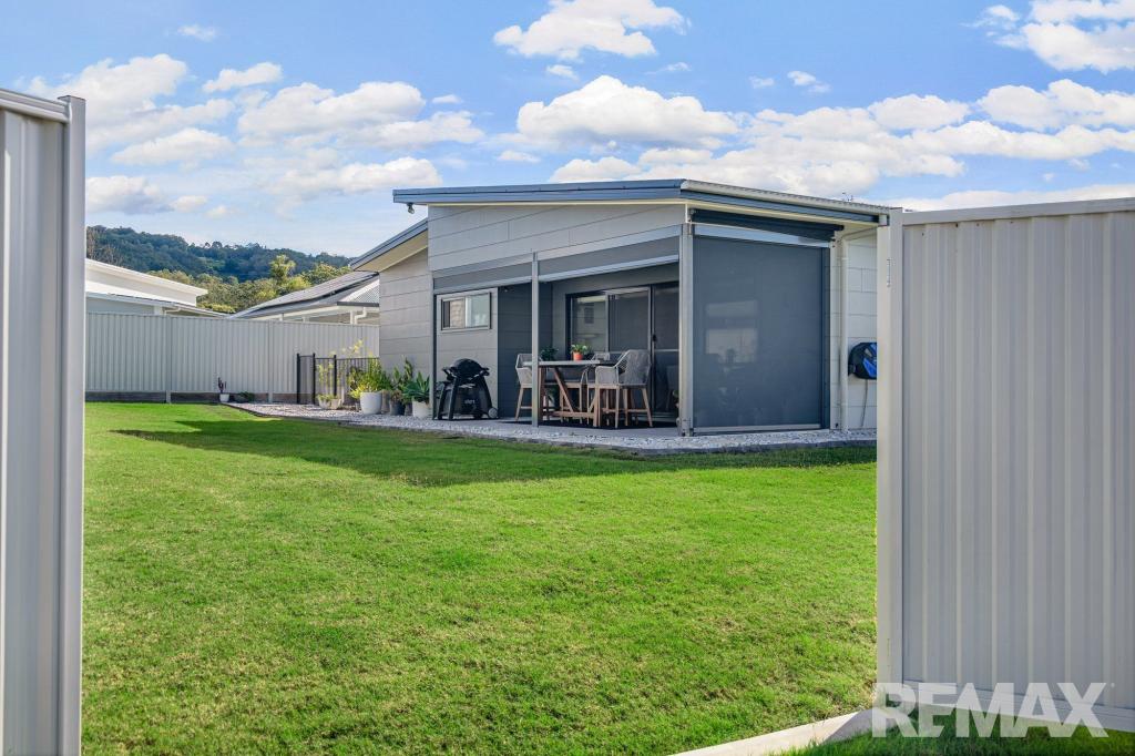 11 Creekline Pl, Mooloolah Valley, QLD 4553