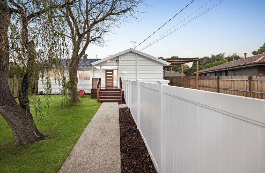 78 ROBERTSON DR, MORNINGTON, VIC 3931