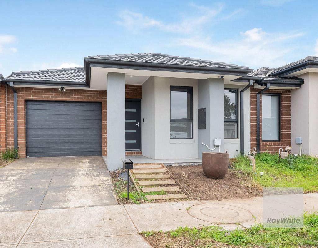 19 Miandad St, Rockbank, VIC 3335