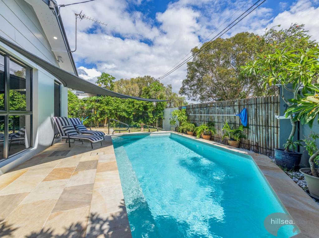1 Mulkarra St, Biggera Waters, QLD 4216