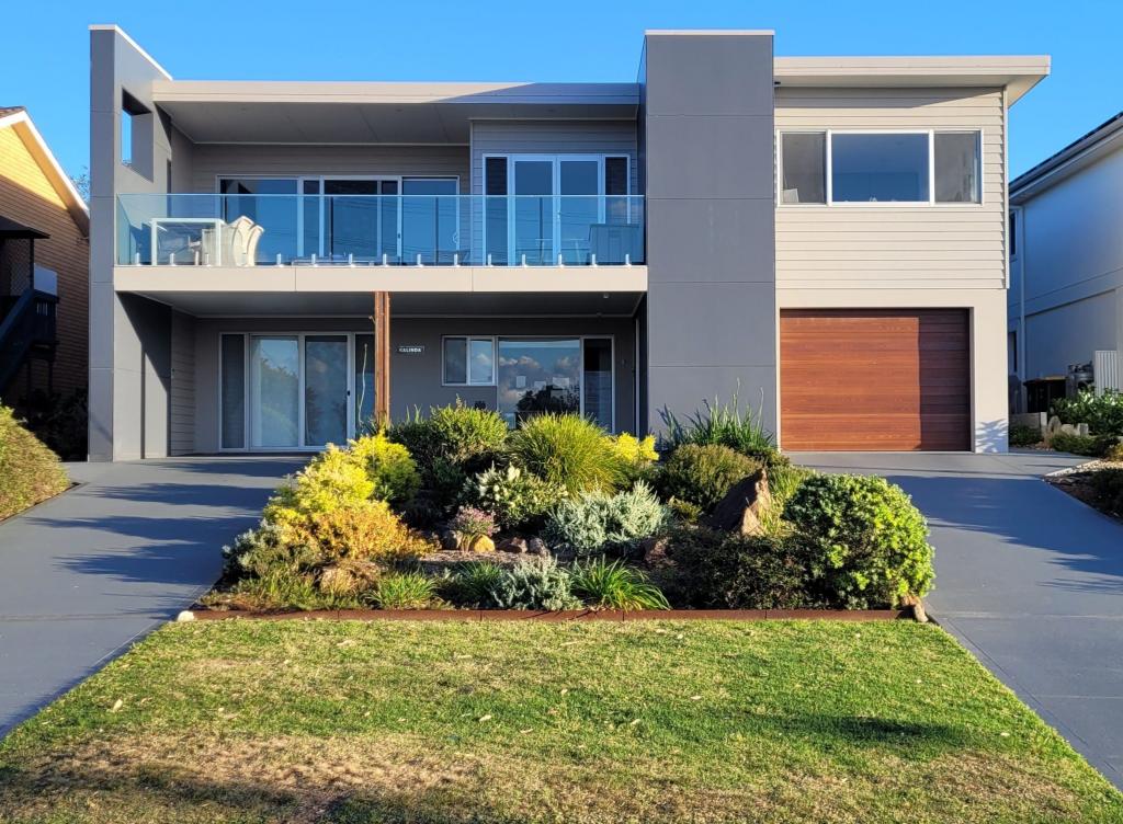 135 Mitchell Pde, Mollymook Beach, NSW 2539