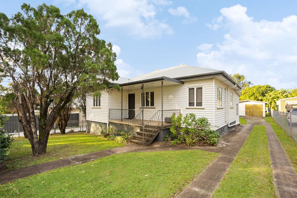 11 Stratheden St, Darra, QLD 4076