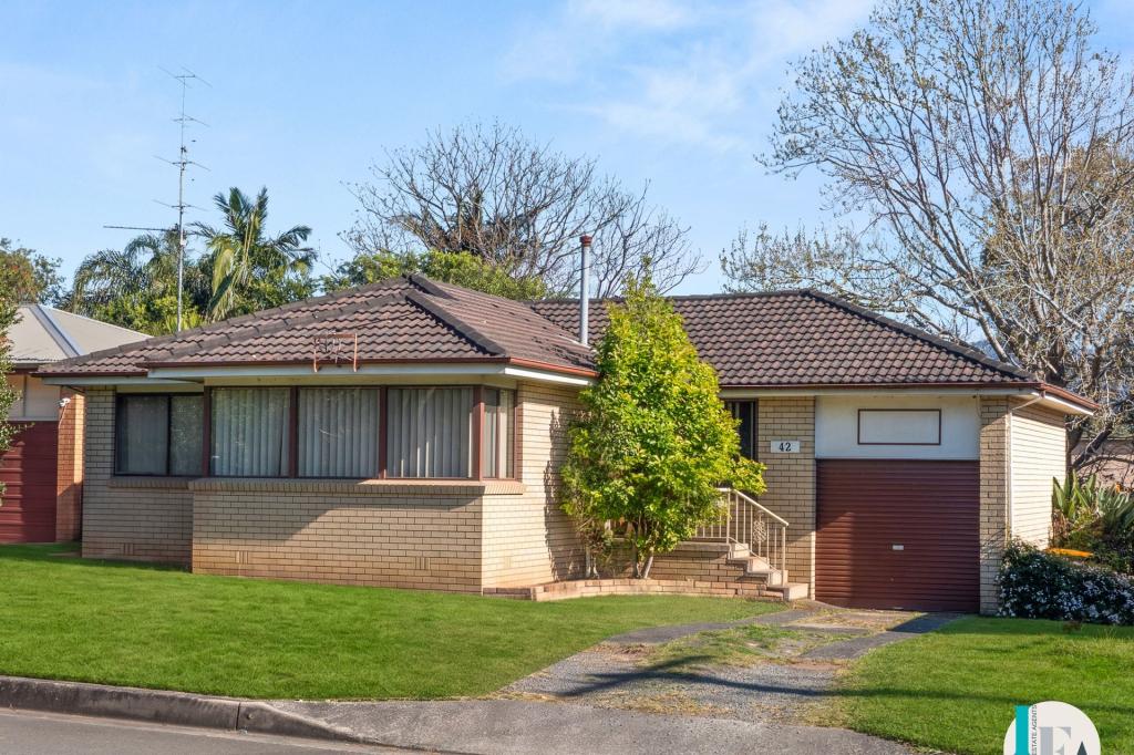 42 Compton St, Dapto, NSW 2530