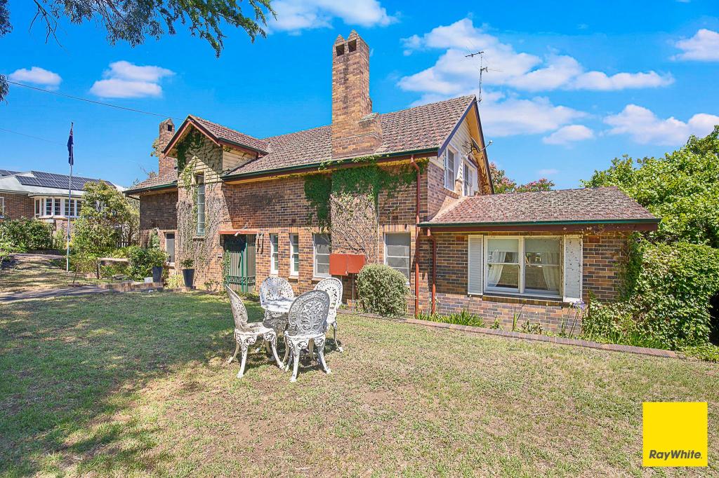 "Dangarsleigh" 152 Dangar St, Armidale, NSW 2350