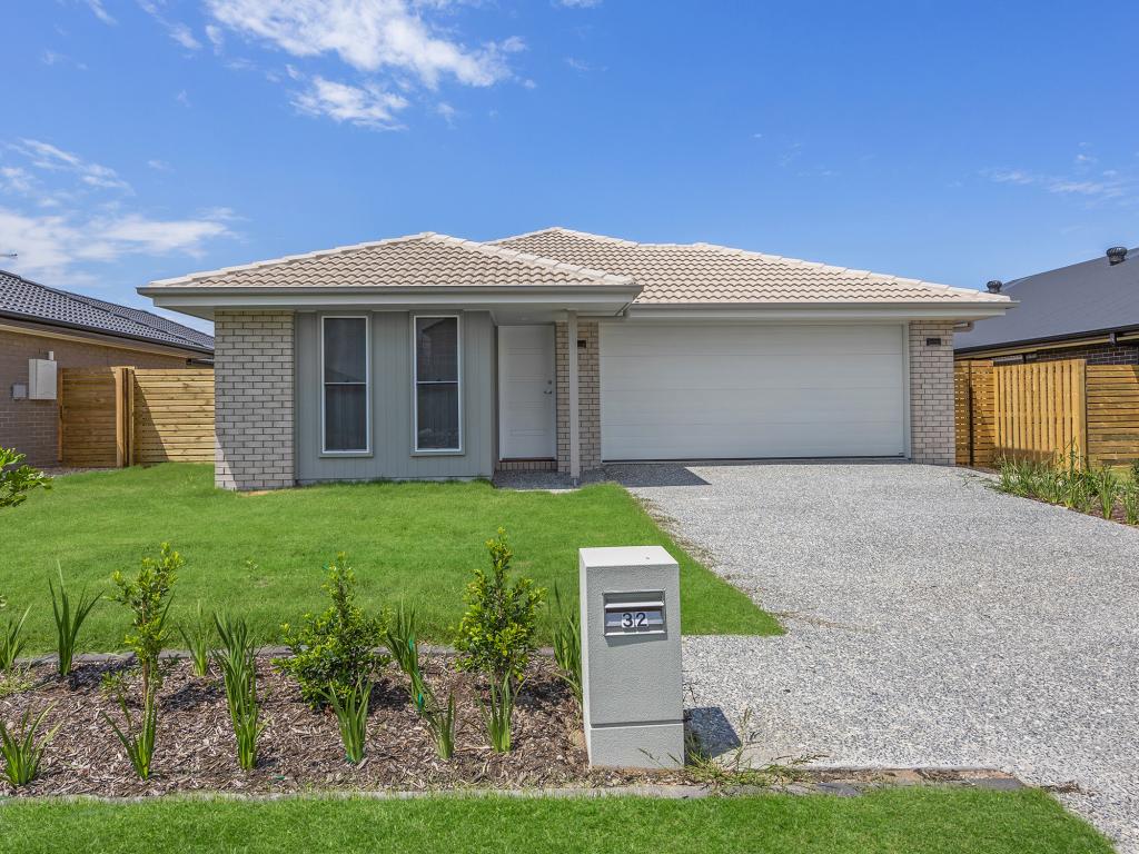 32 TAHOE ST, LOGAN RESERVE, QLD 4133