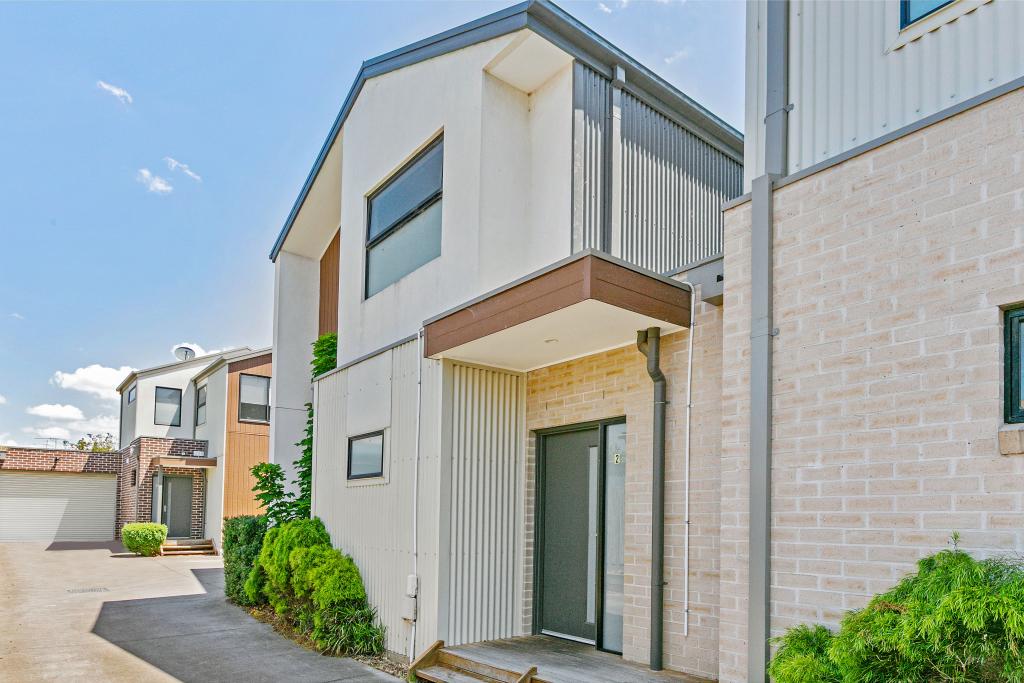 2/199 Purinuan Rd, Reservoir, VIC 3073