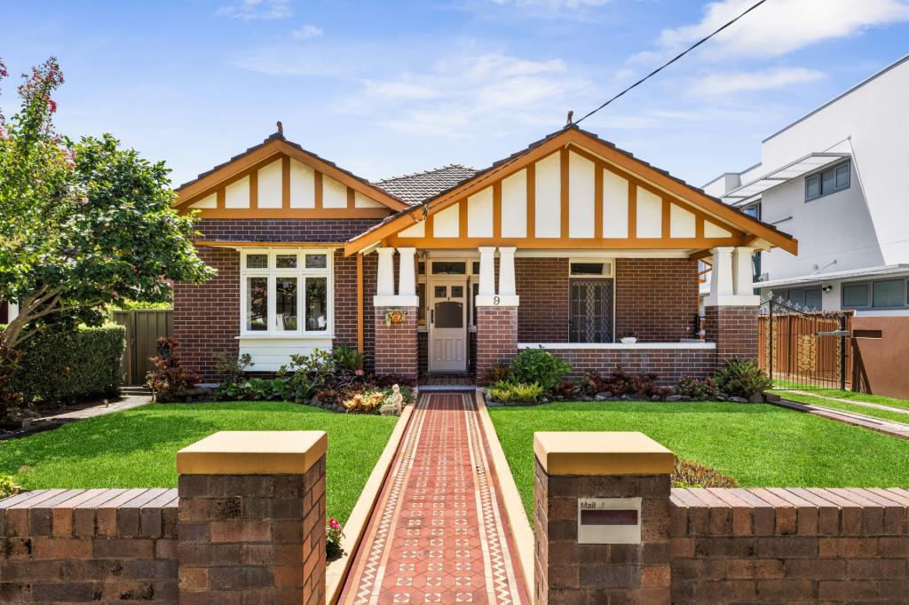 9 OXFORD RD, STRATHFIELD, NSW 2135