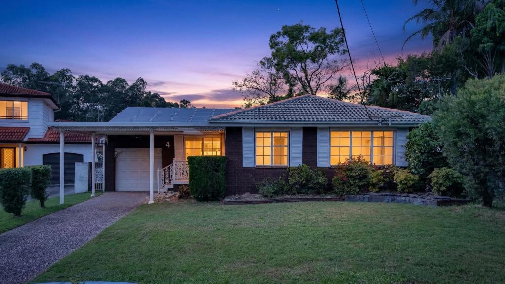 4 FREDA PL, HAMMONDVILLE, NSW 2170