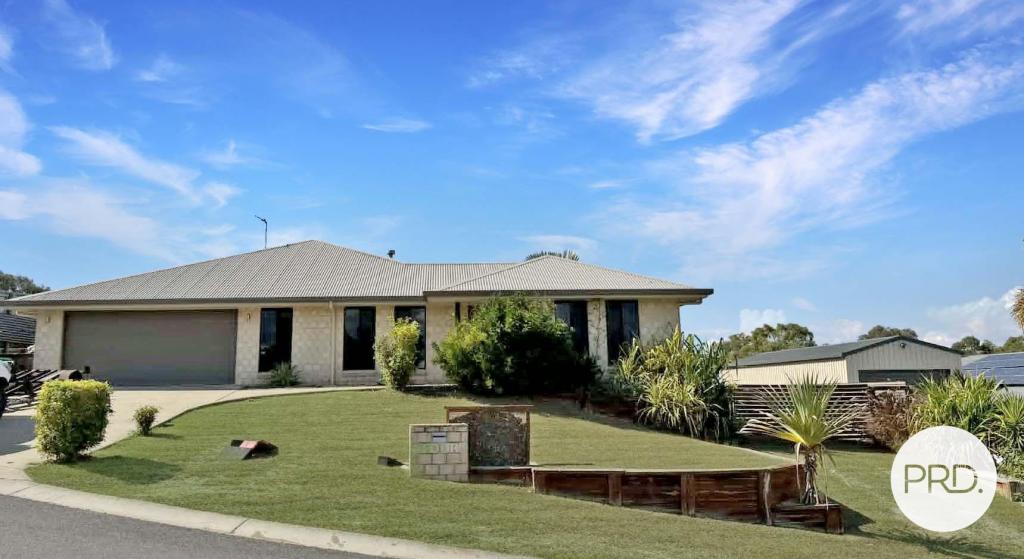 4 Hoddinott Cl, Tannum Sands, QLD 4680