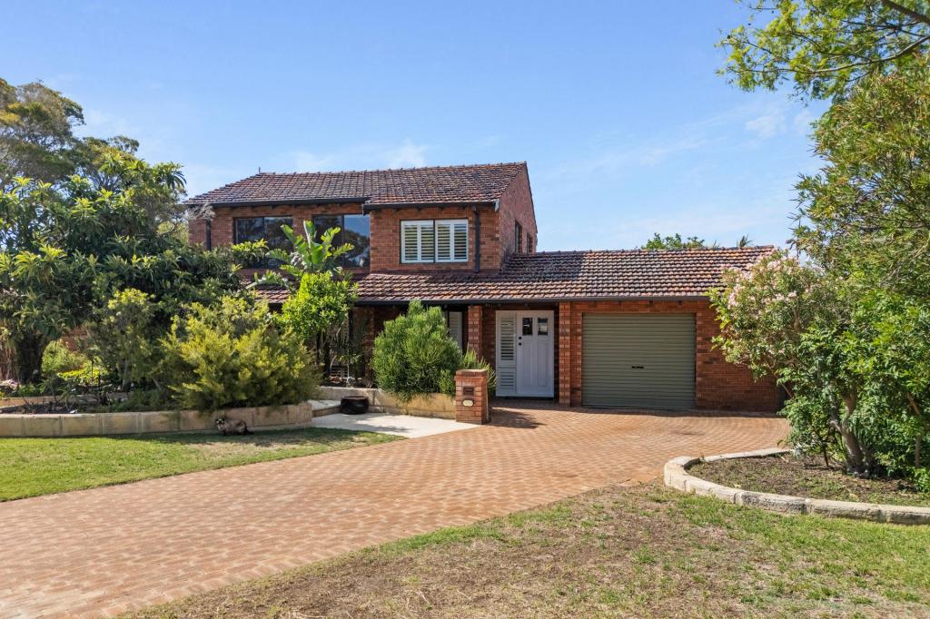 4 Lake Carine Gdns, Carine, WA 6020