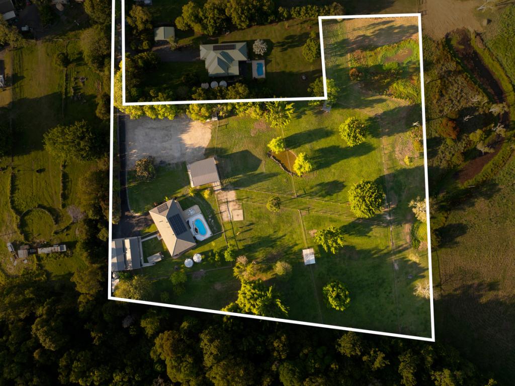 137 Old Gympie Rd, Mooloolah Valley, QLD 4553