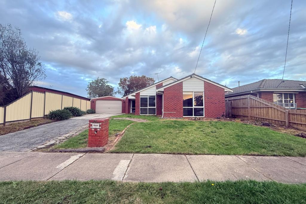 81 Strong Drive Dr, Hampton Park, VIC 3976