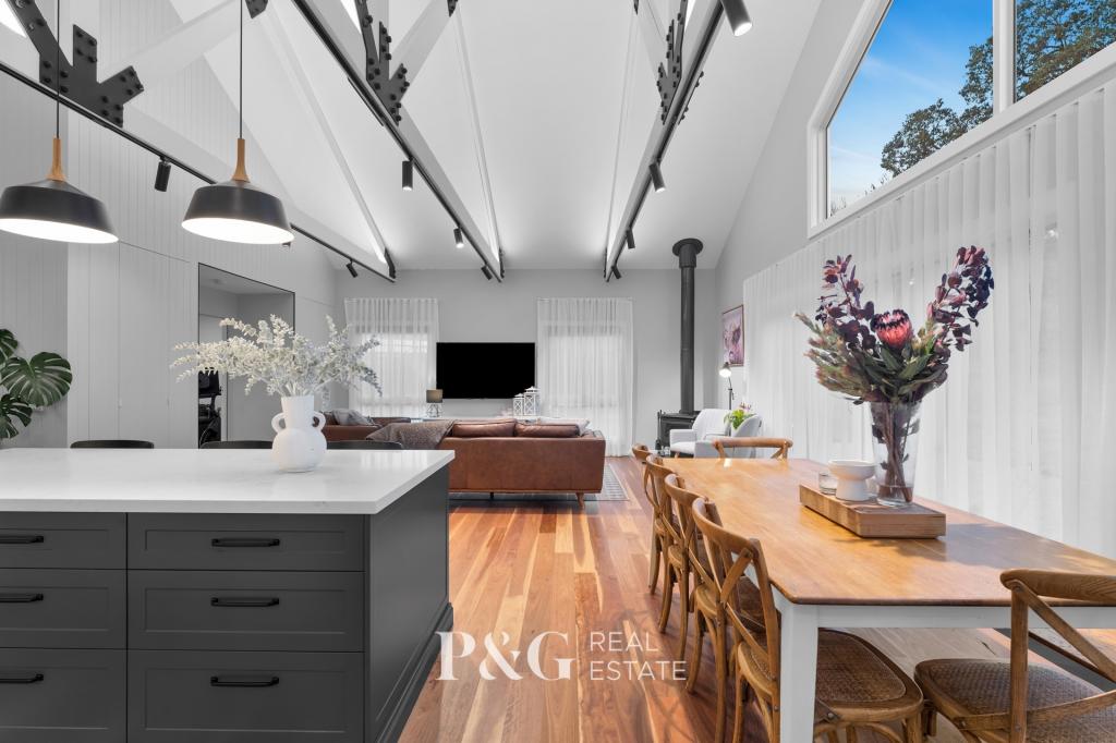 199 Ahern Rd, Pakenham, VIC 3810