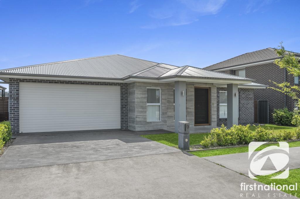 13 Austen Cct, Oran Park, NSW 2570