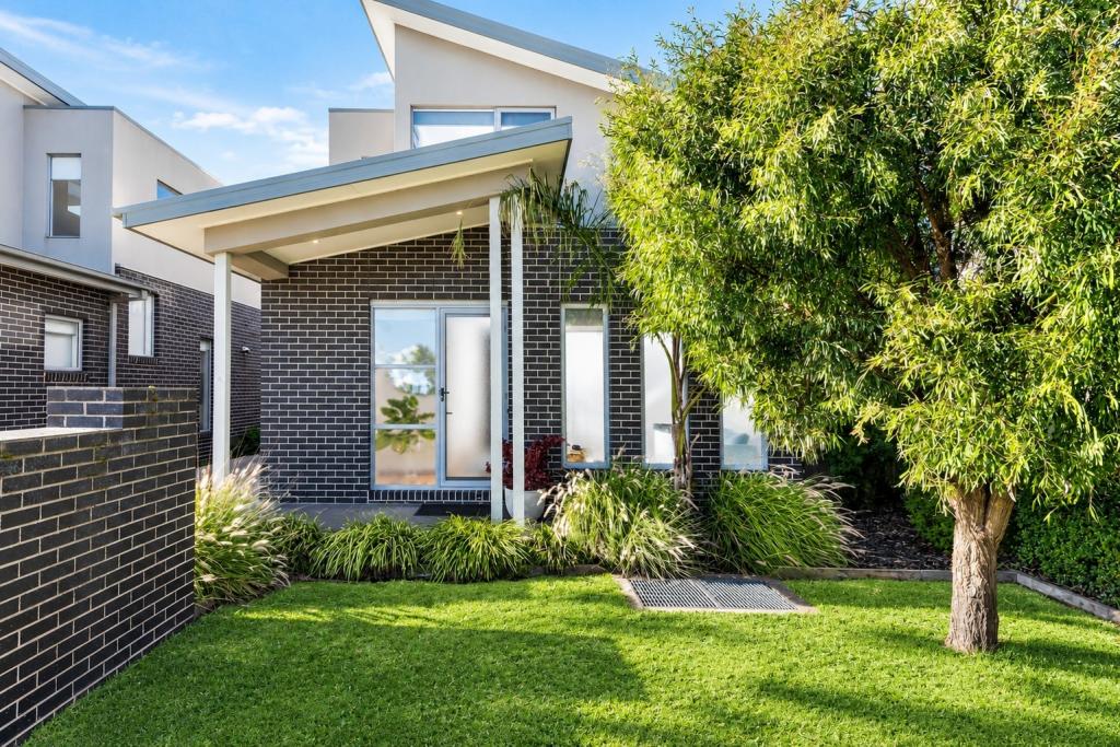 4/22 MOUNT ST, ALTONA, VIC 3018