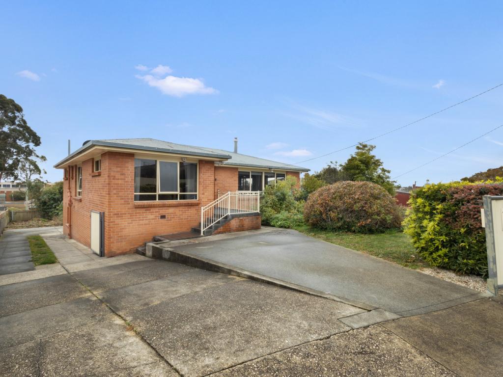 4 Willow Ave, Devonport, TAS 7310