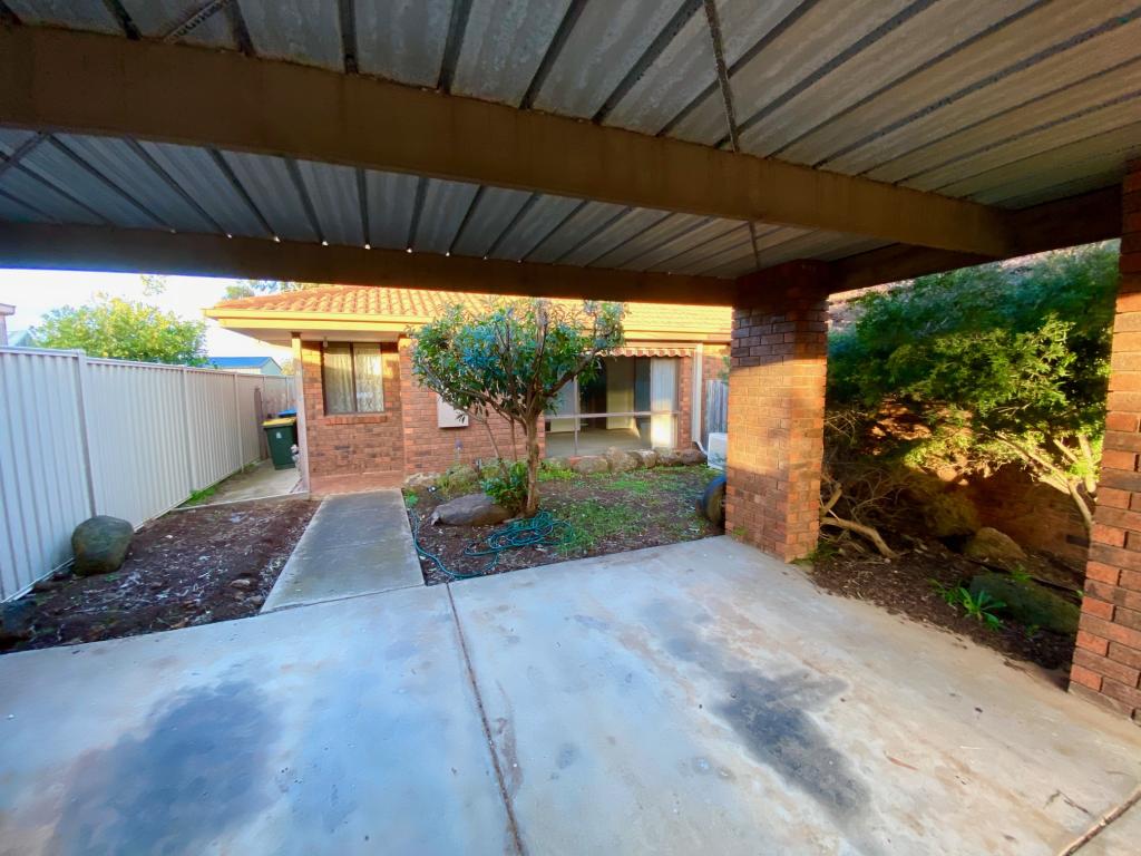 2/2 Maplehurst Ave, Hoppers Crossing, VIC 3029