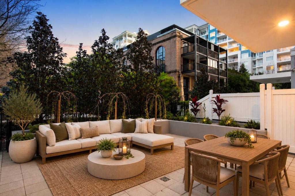 105/50 PENINSULA DR, BREAKFAST POINT, NSW 2137
