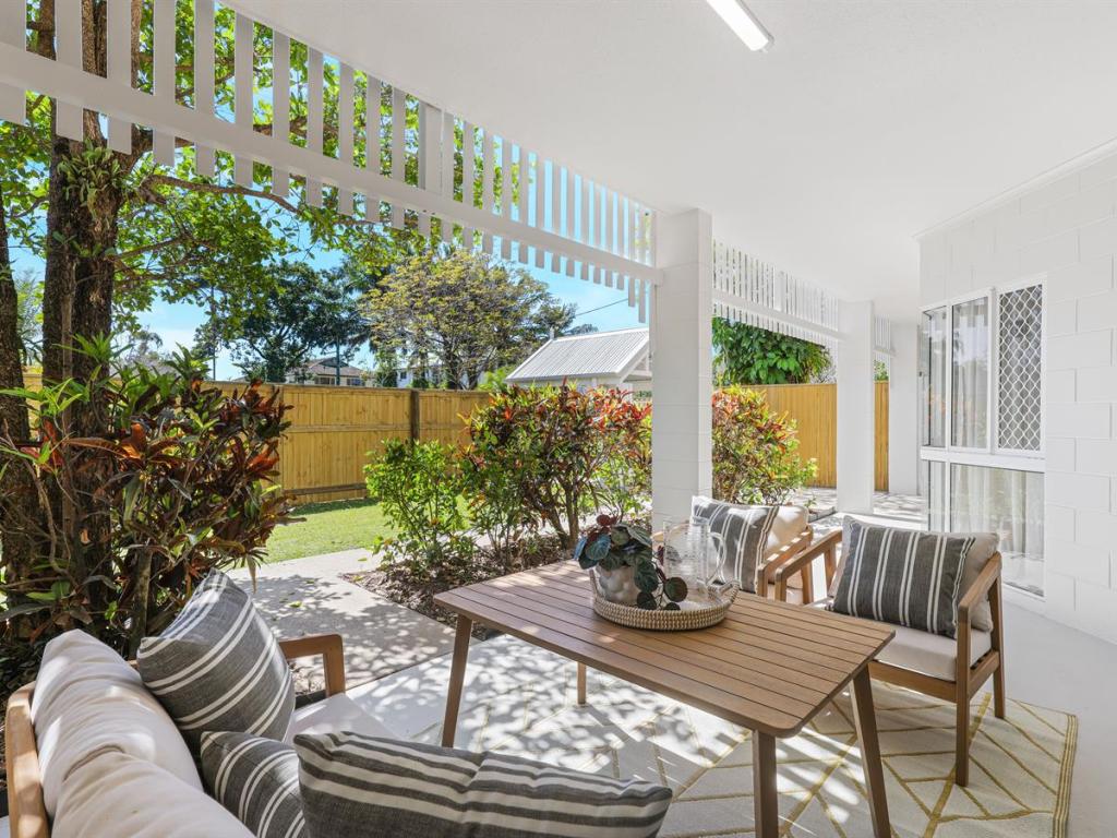 2/28 Hill St, Manunda, QLD 4870