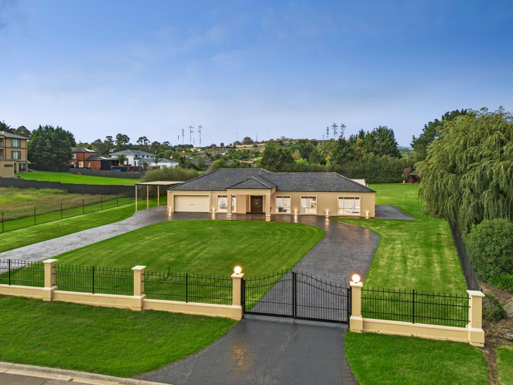 1-2 Monroe Ct, Narre Warren North, VIC 3804